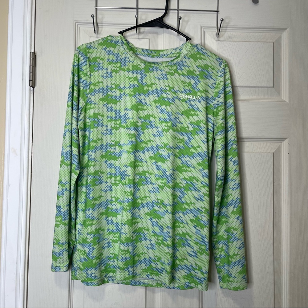 Magellan Fish Gear Boys Long Sleeve Sz L (14-16)